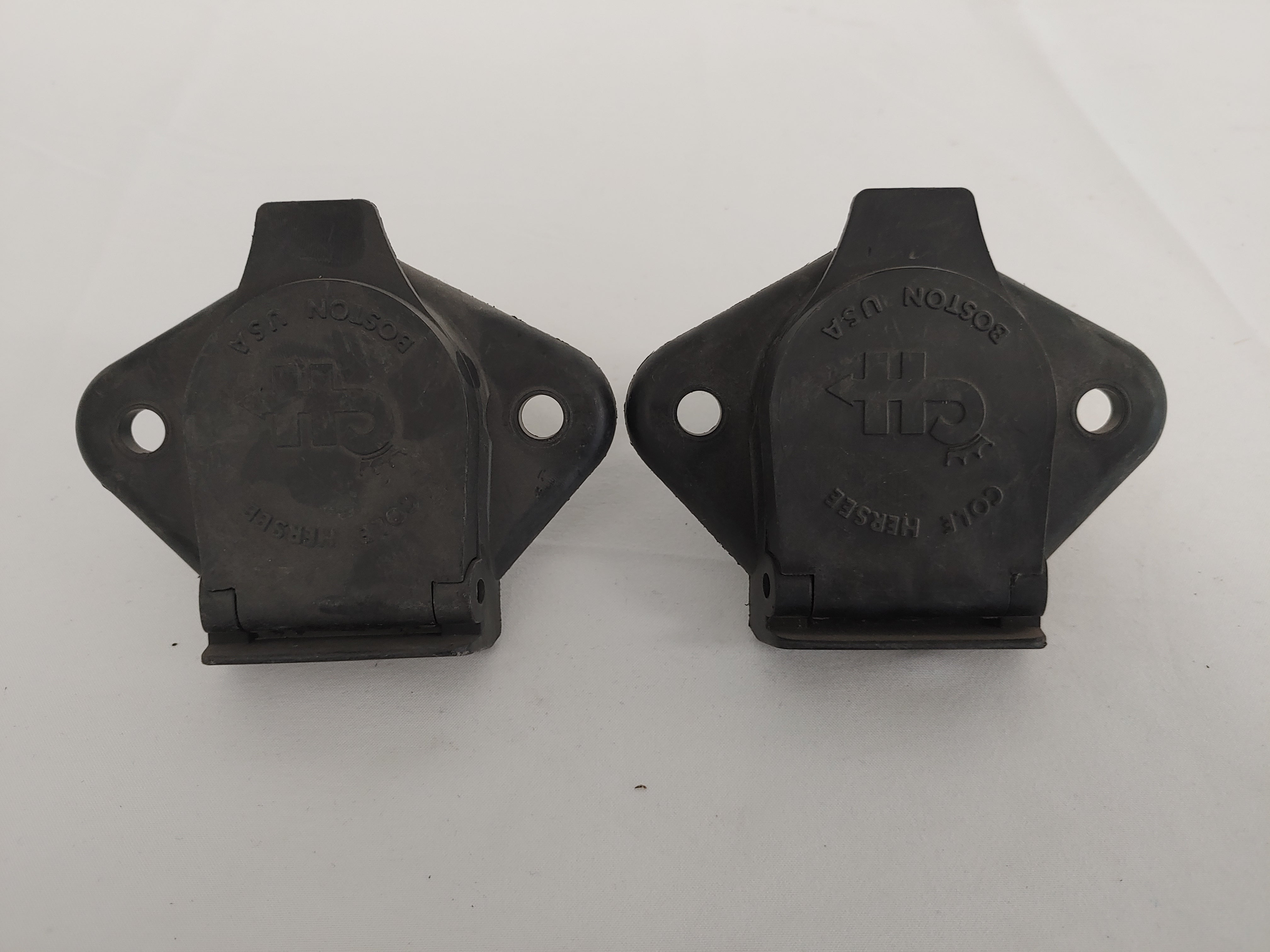 *Set of 2* Cole Hersee 7 Pole Heavy Duty ABS Body Trailer Sockets - P/N: 12080 (4023556669526)