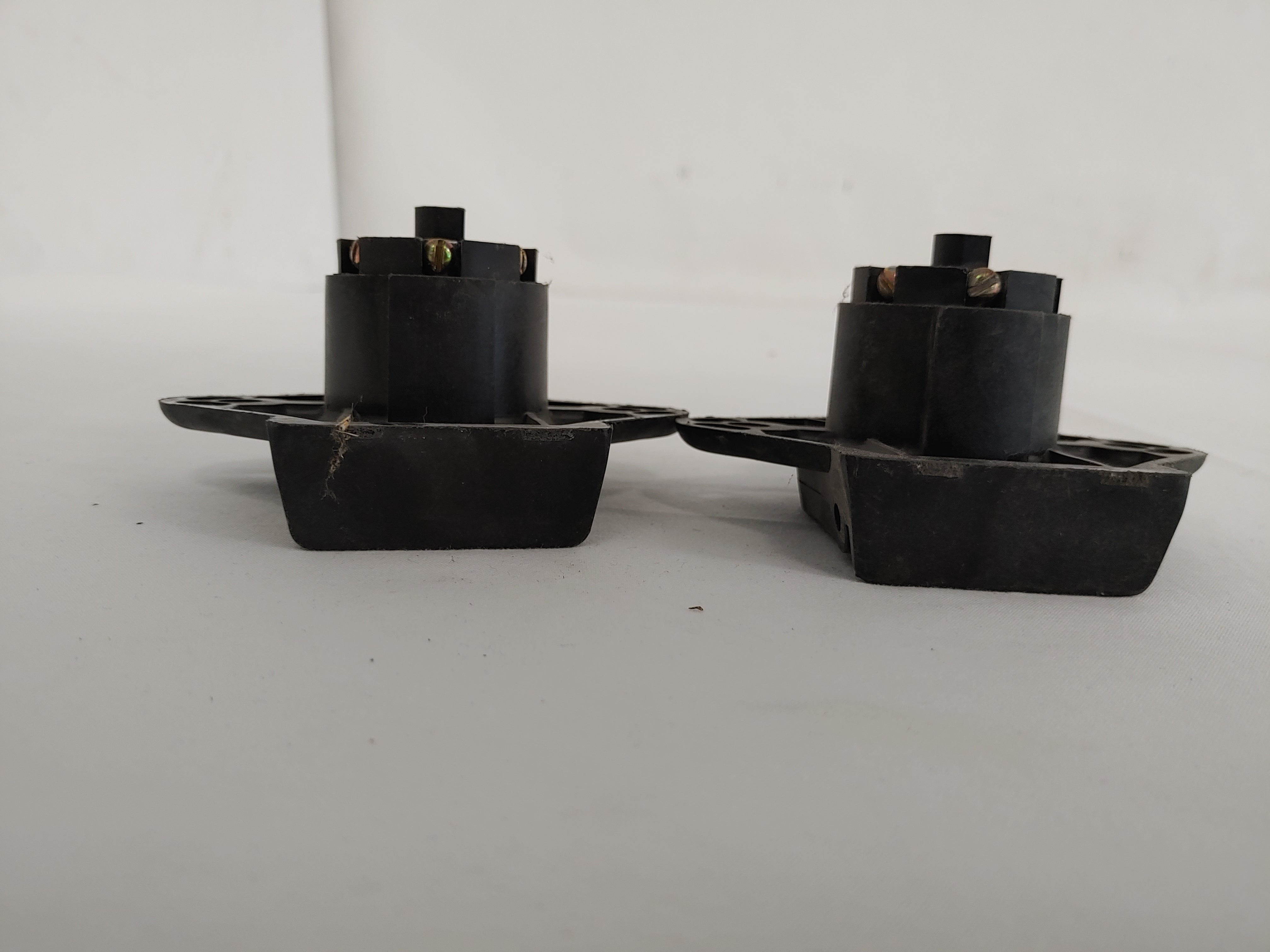 *Set of 2* Cole Hersee 7 Pole Heavy Duty ABS Body Trailer Sockets - P/N: 12080 (4023556669526)