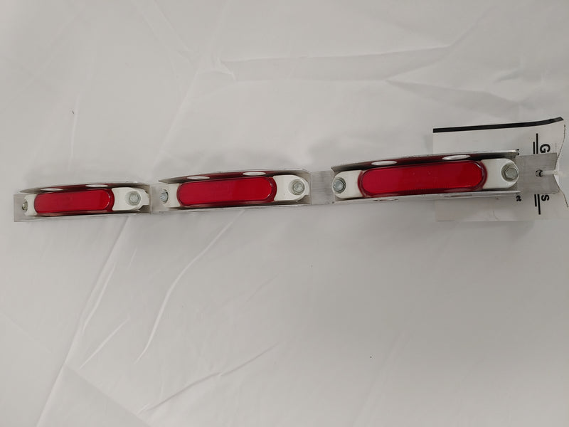 GROTE 3-1/2" In-Oval Stop/Turn/Tail Light, Red W/ 3 LIGHT BRACKET (4981501755478)