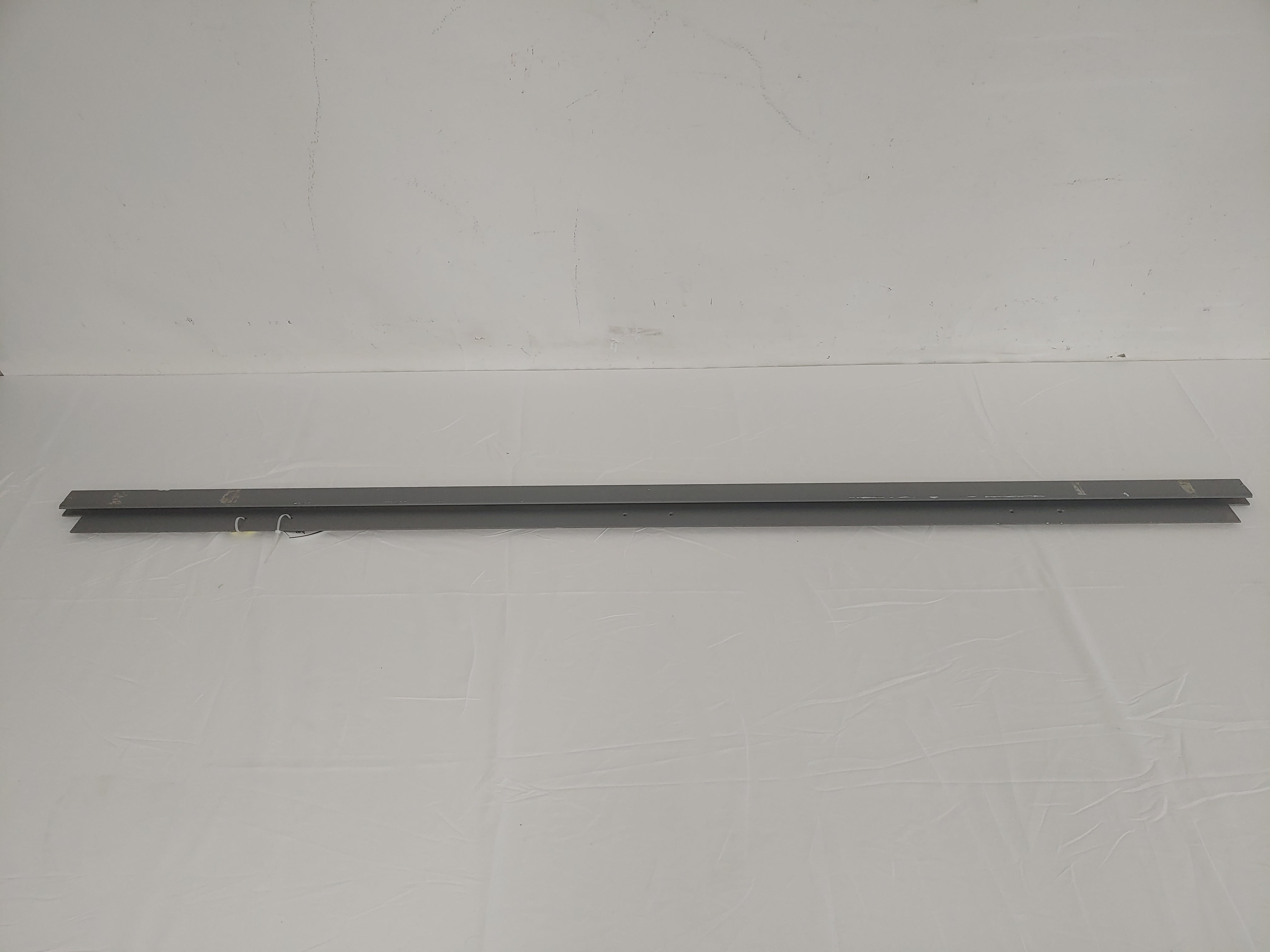 Used Freightliner Upper Backwall Extrusion Trim - P/N  18-42969-000 (3939534504022)