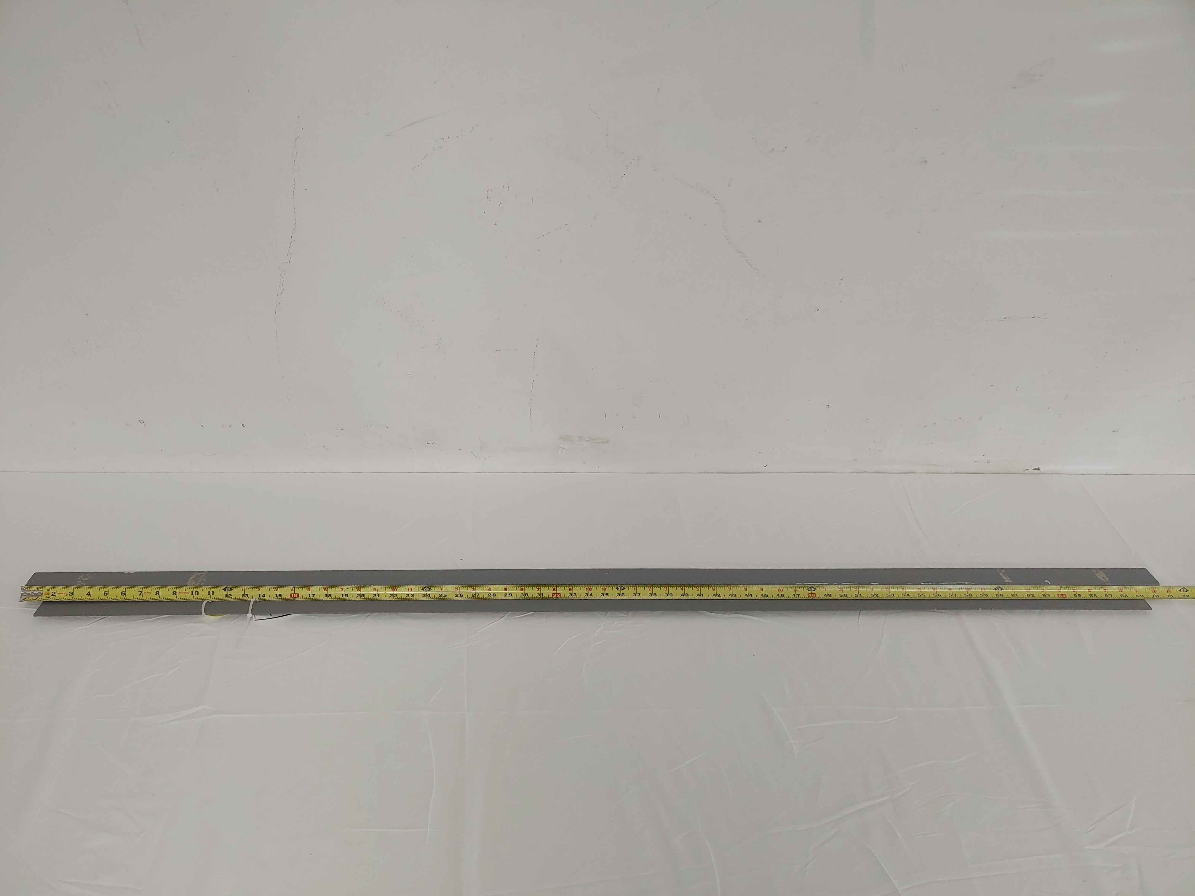 Used Freightliner Upper Backwall Extrusion Trim - P/N  18-42969-000 (3939534504022)