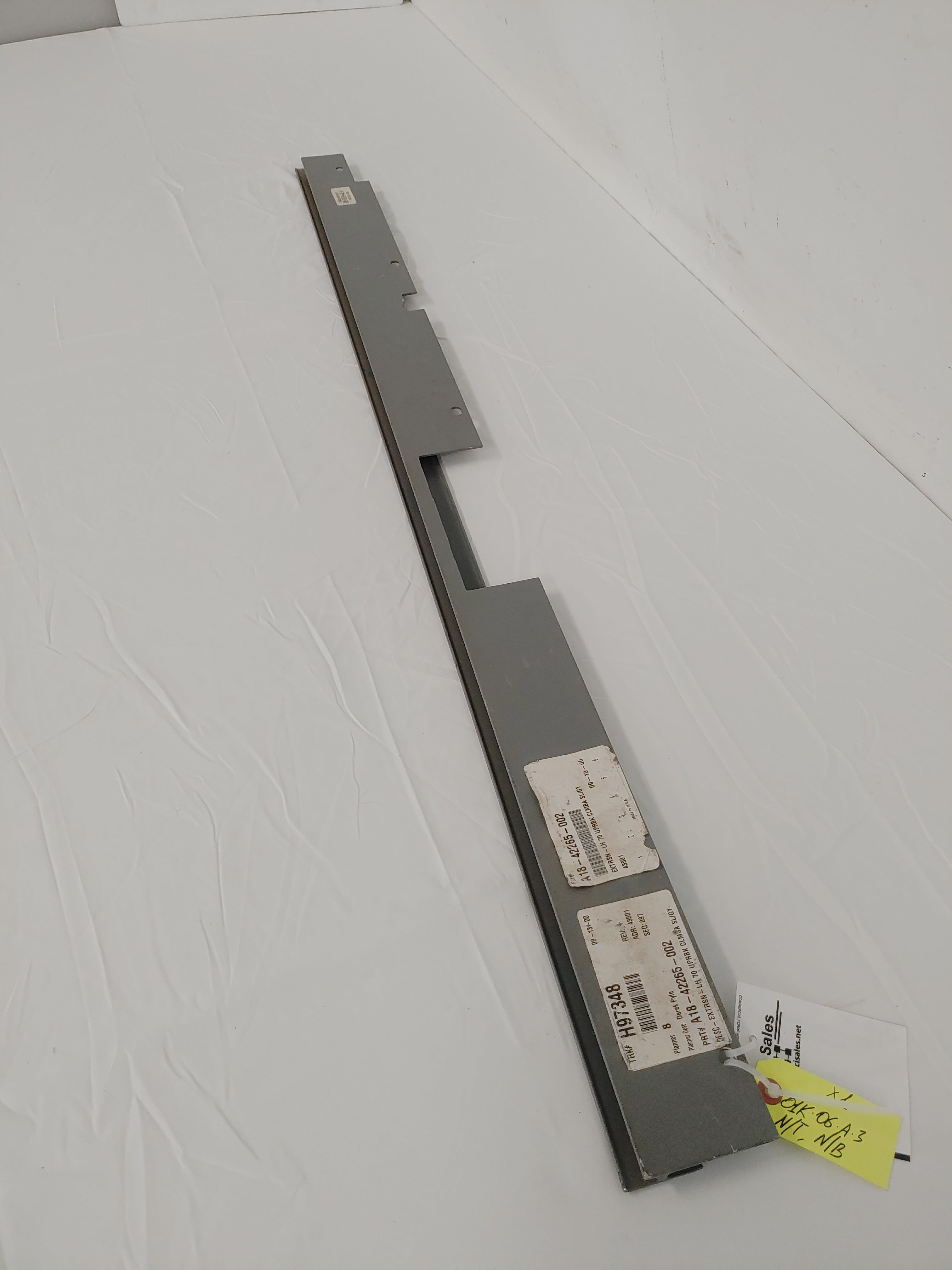 Used Freightliner Exterior Sidewall Trim - P/N  A18-42265-002 (3939760242774)