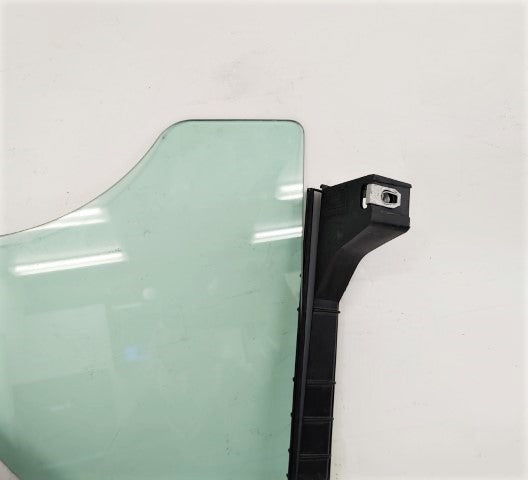 Damaged Freightliner Cascadia P3 RH MAN Lock Door Module - P/N: A18-71521-001 (8147803373884)