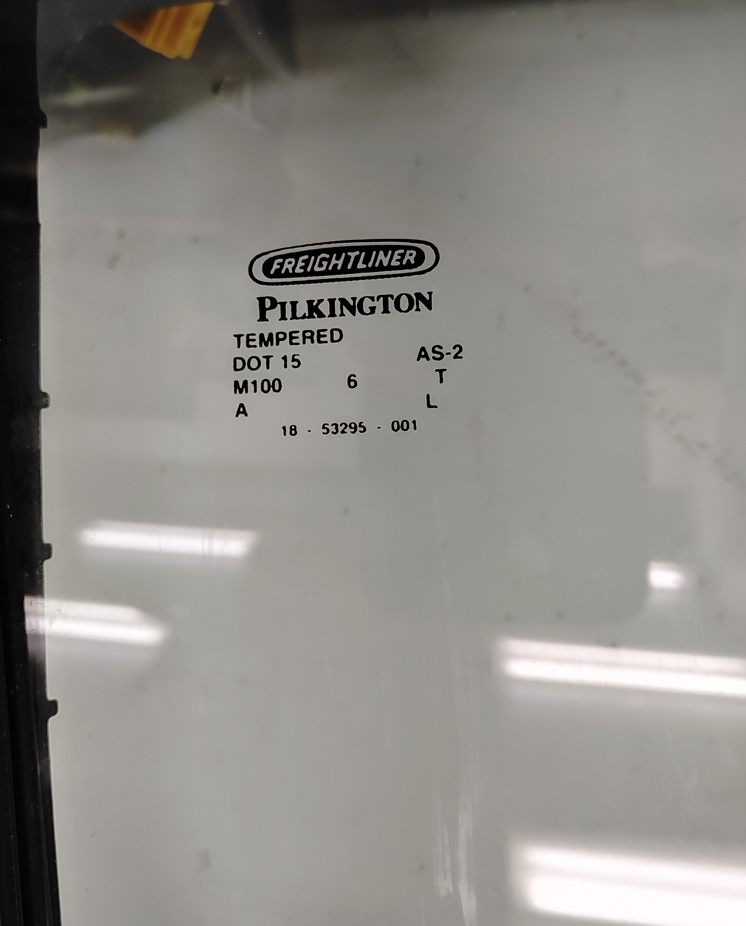 Damaged Freightliner Cascadia P3 RH MAN Lock Door Module - P/N: A18-68937-001 (8148501823804)