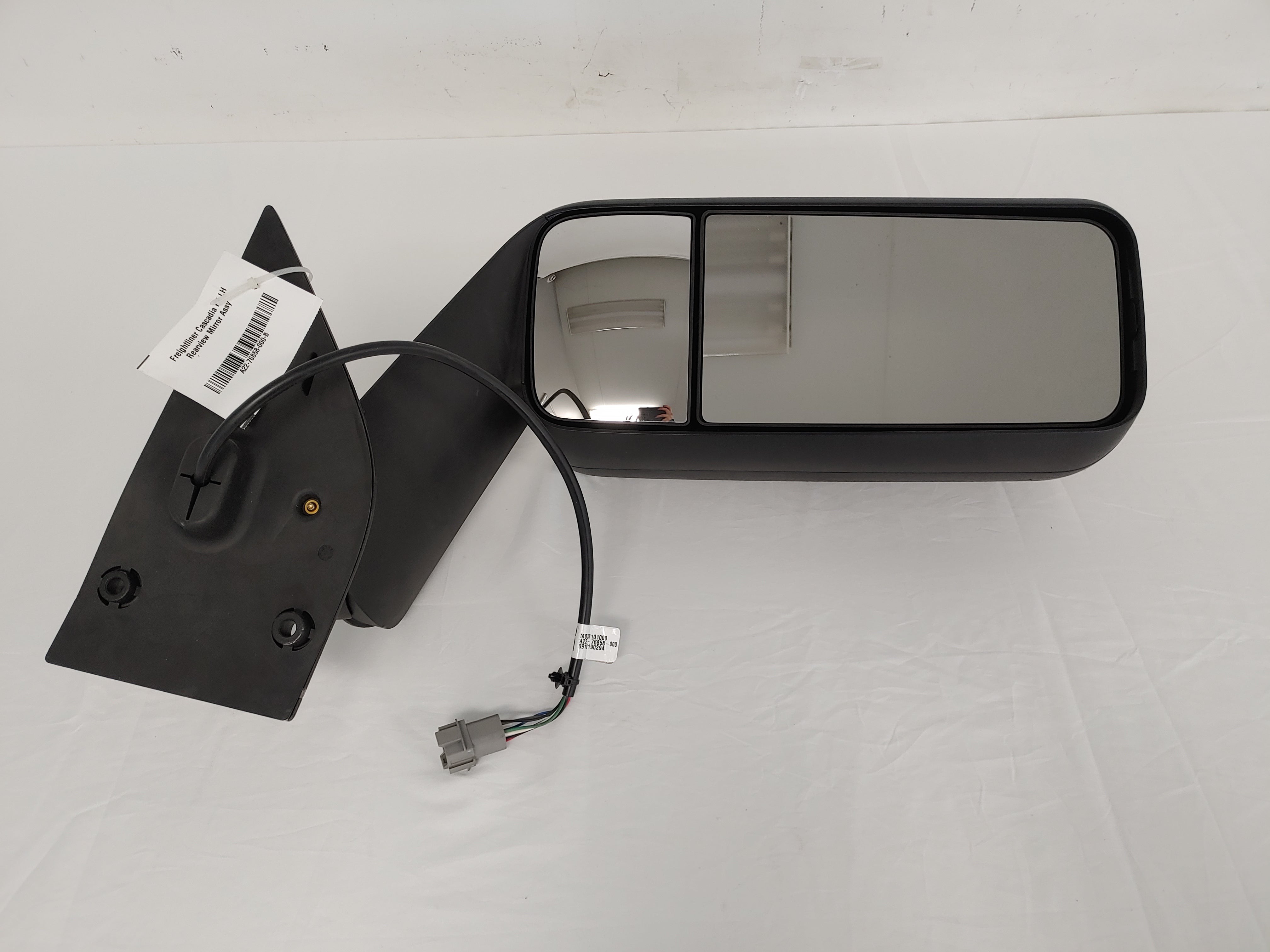 Freightliner Cascadia P4 LH Rearview Mirror Assy - P/N  A22-76858-000 (8245123612988)