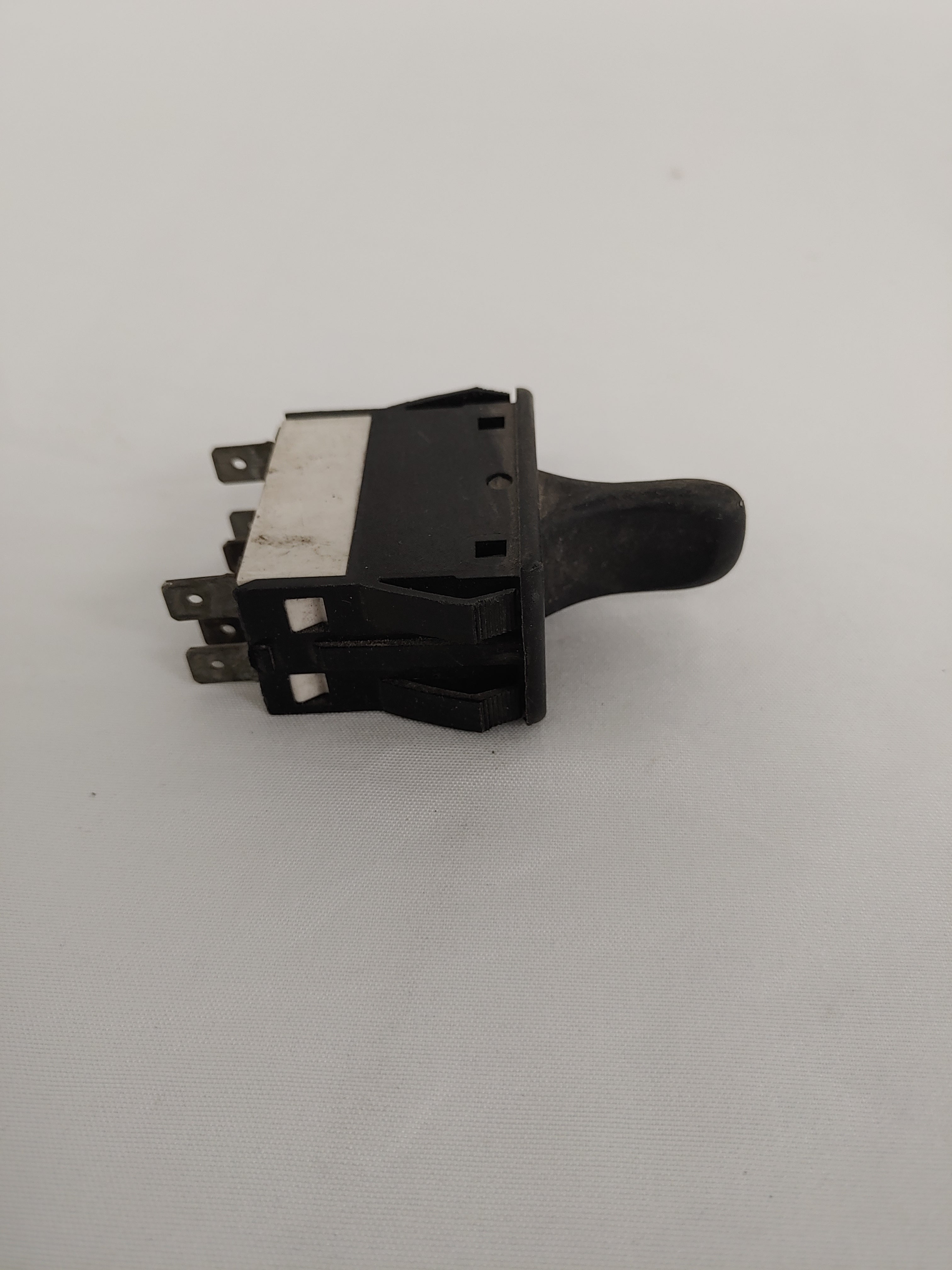 Used Freightliner Cruise Set/Reset Paddle Switch - P/N  A06-30769-012 (8259419898172)