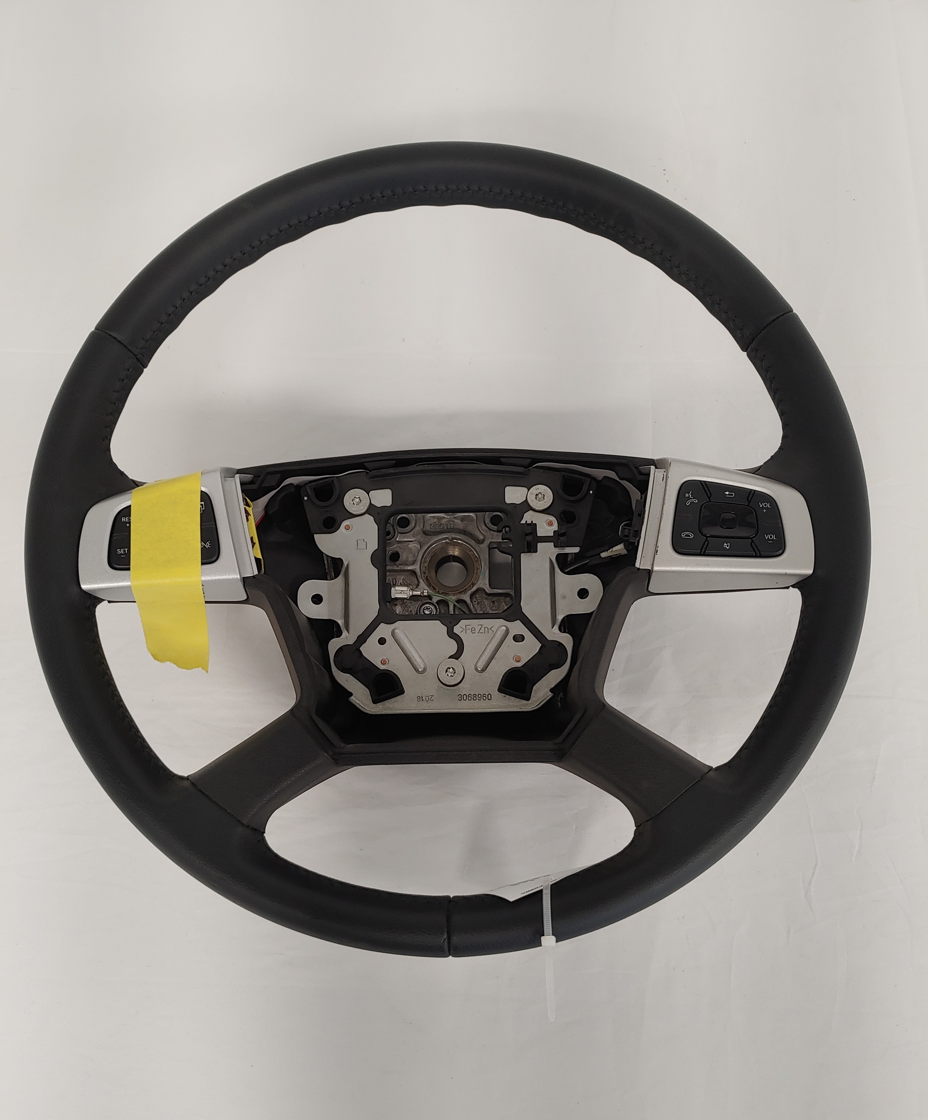 Damaged Freightliner Chrome Switch Leather Steering Wheel - P/N  A14-19802-002 (8249672630588)