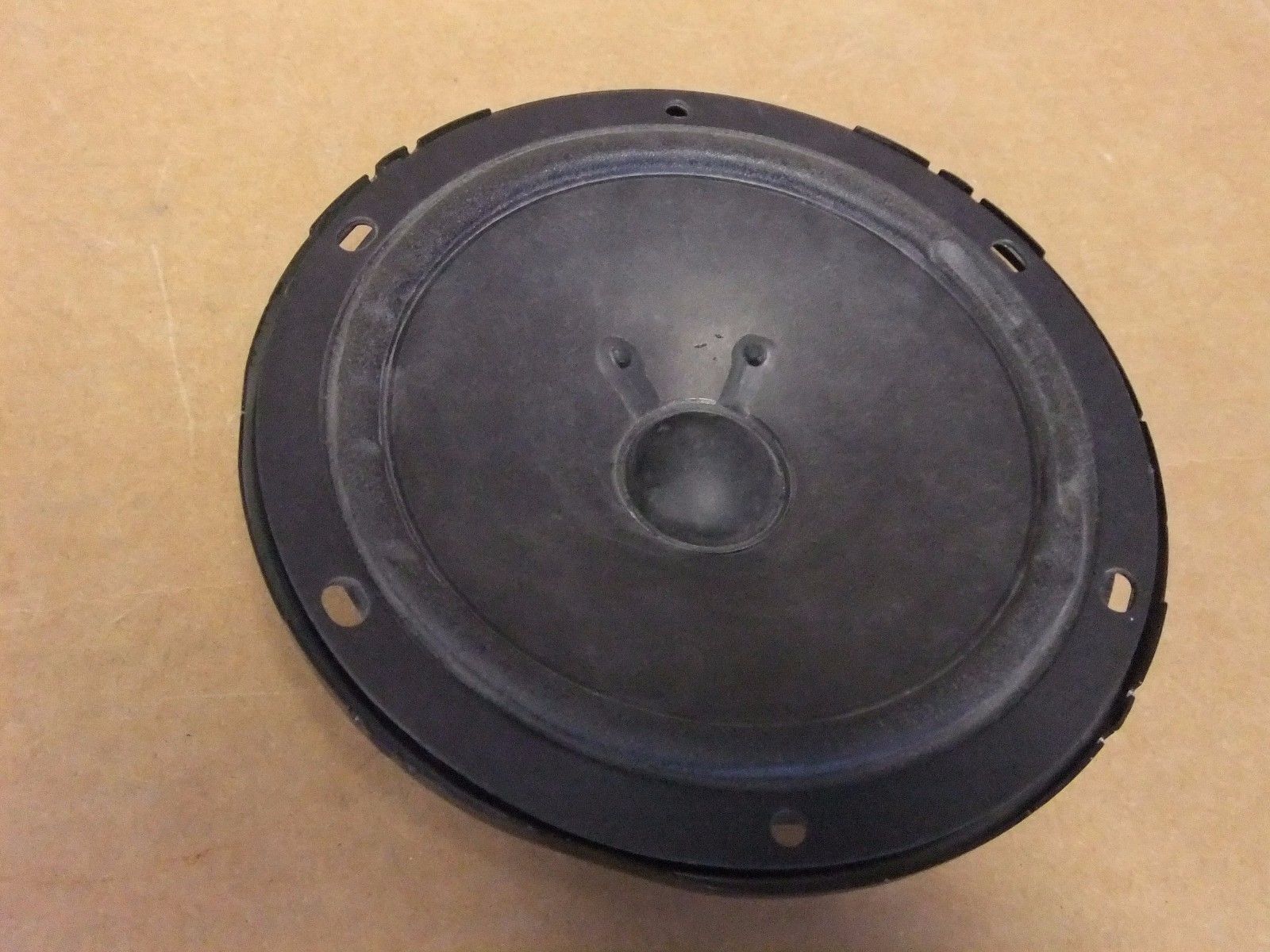 Freightliner 6 Inch Speaker - Damaged Plug - P/N: 22-73046-000 (3939590144086)