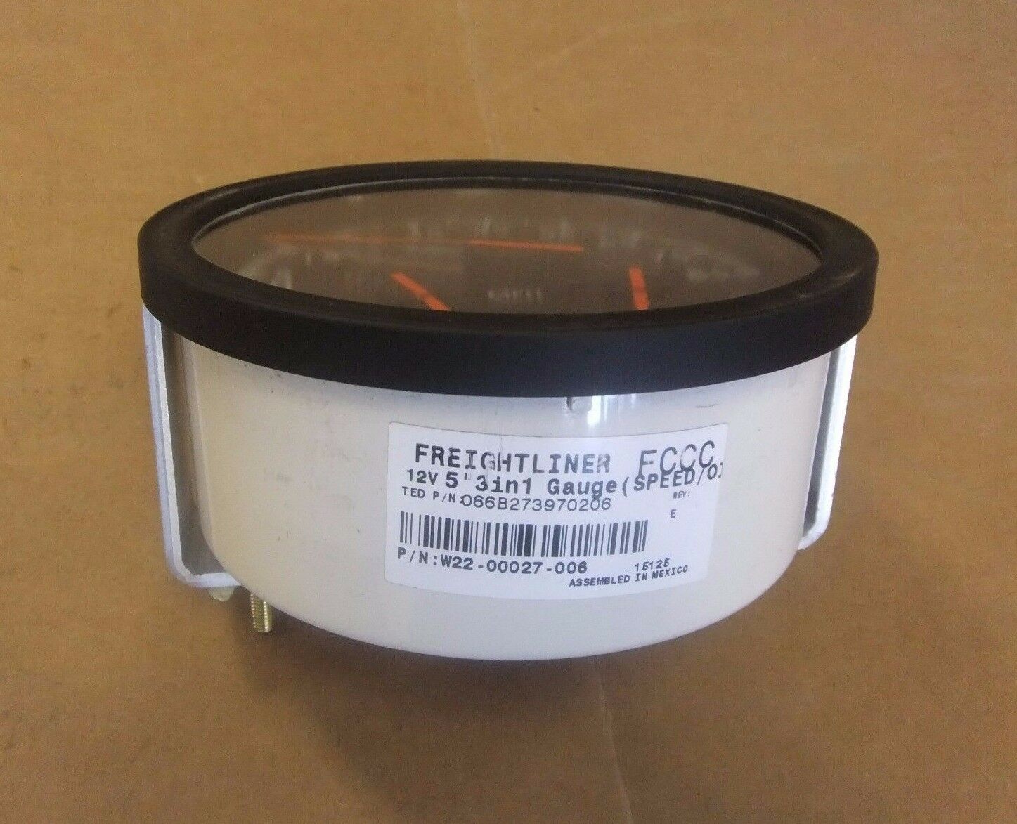 Freightliner FCCC 5 Inch 3 in 1 Speedometer Gauge - 12V - P/N  W22-00027-006 (4023620567126)