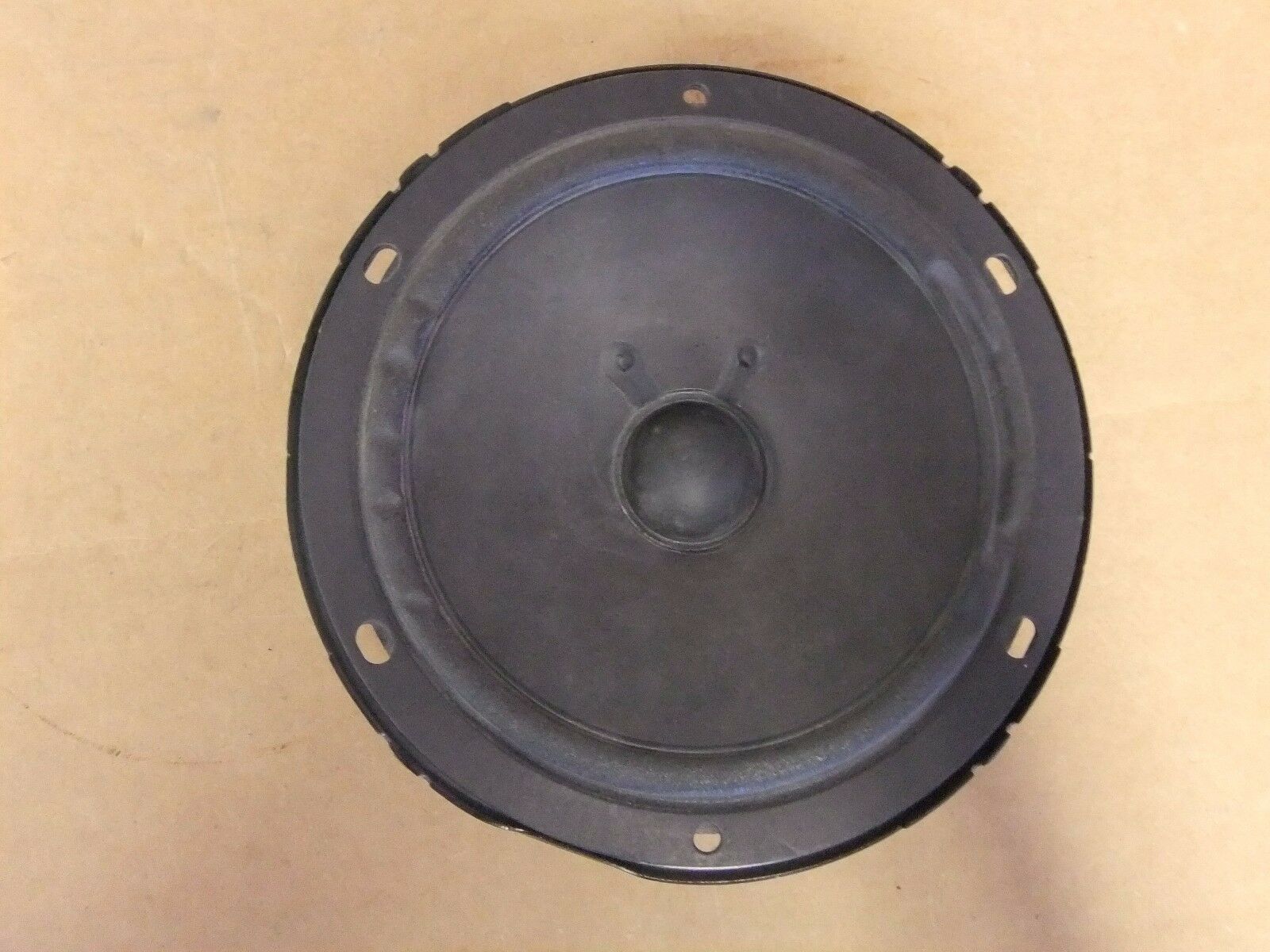 Freightliner 6 Inch Speaker - Damaged Plug - P/N: 22-73046-000 (3939590144086)