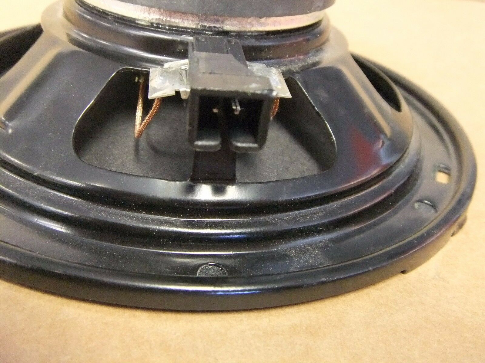 Freightliner 6 Inch Speaker - Damaged Plug - P/N: 22-73046-000 (3939590144086)