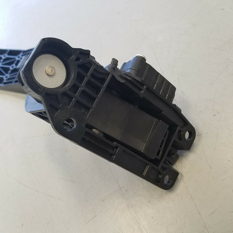 Freightliner Accelerator/Throttle Pedal by Williams Control - P/N: A01-33821-000 (3939690545238)