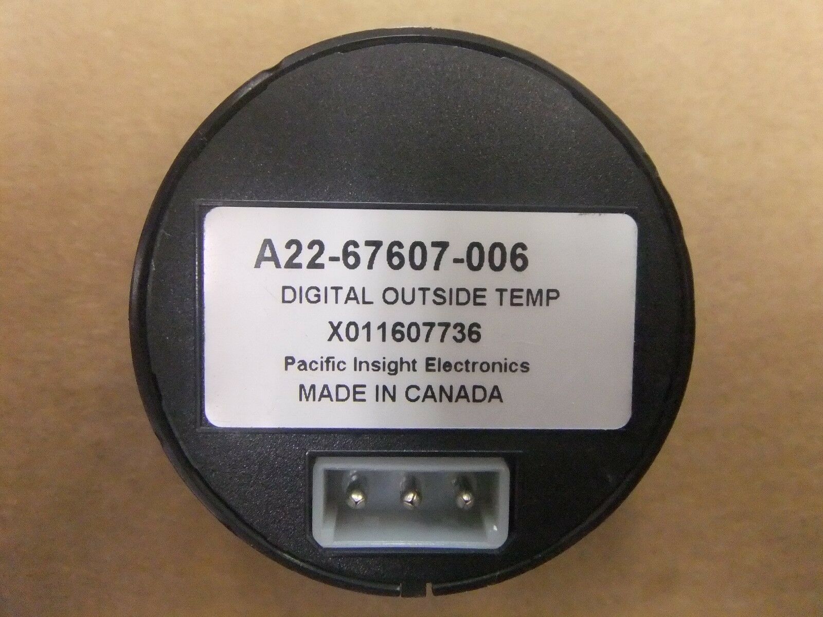 Freightliner 2? Digital Outside Temperature Gauge - Black - P/N  A22-67607-006 (4023607361622)