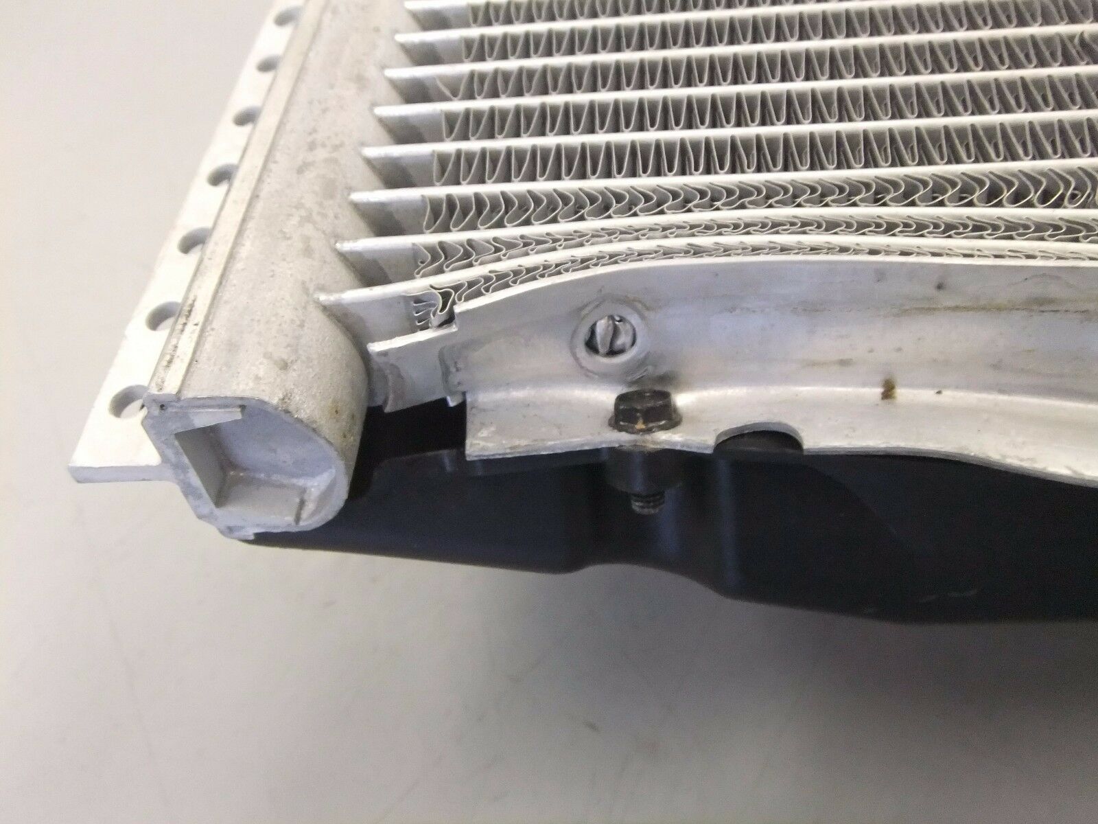 Damaged Evans AC Condenser with SPAL 12V Fan--P/N  22-62285-000, VA10-AP50/C 25S (3965134110806)