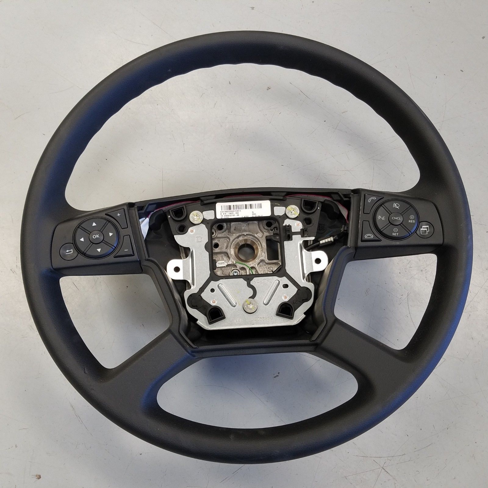 New Freightliner 18? Steering Wheel w/o Center Cover - P/N  A14-19622-000 (3939742220374)