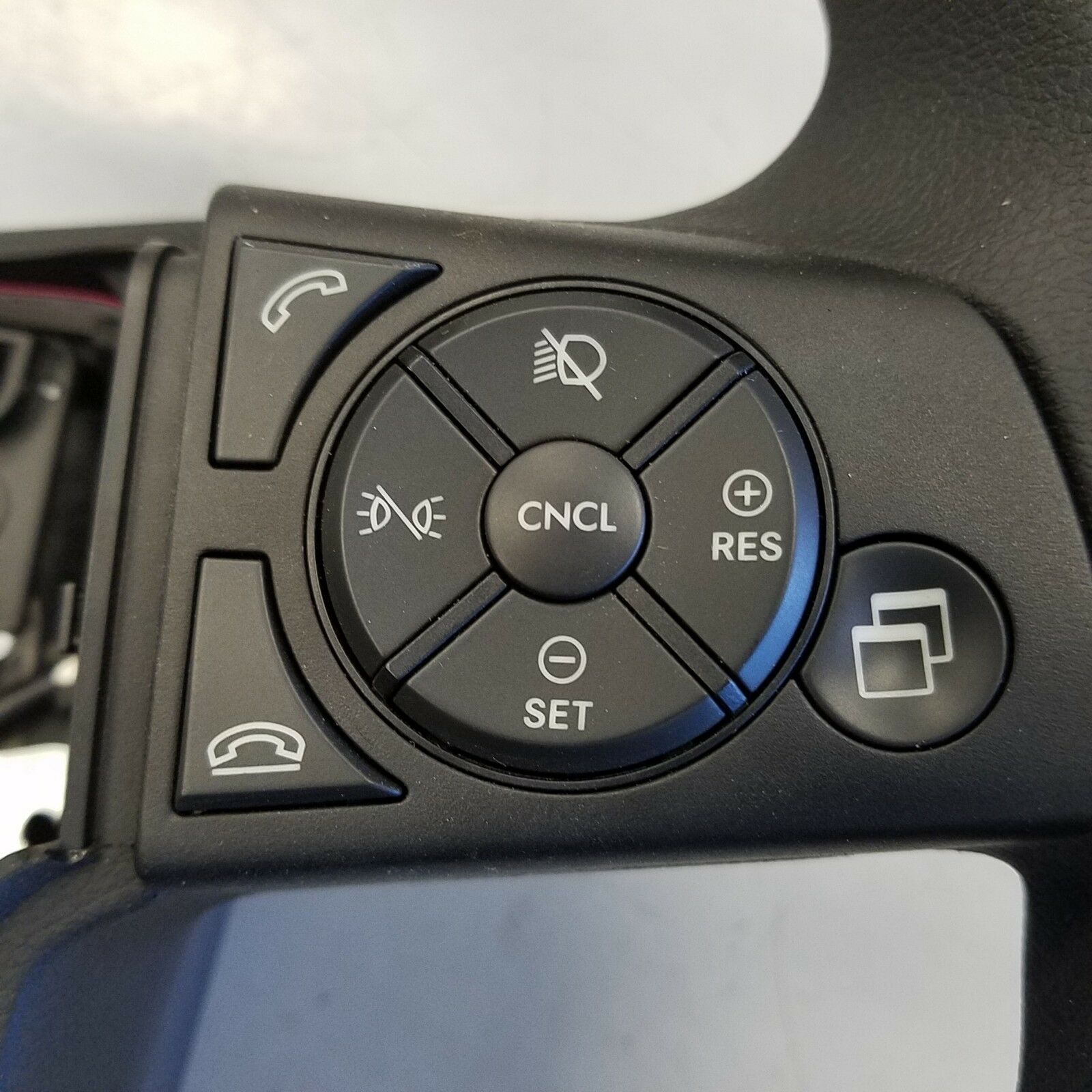 New Freightliner 18? Steering Wheel w/o Center Cover - P/N  A14-19622-000 (3939742220374)
