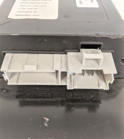 Western Star Module Center (LH) w/ ABS Mounting Plate - P/N: A66-11346-000 (6536646950998)