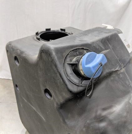 Freightliner 23-Gallon DEF Tank - P/N:   A04-30818-005 (4508142698582)