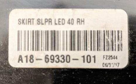 Freightliner 40" RH LED Sleeper Skirt - P/N: A18-69330-101 (6566373752918)