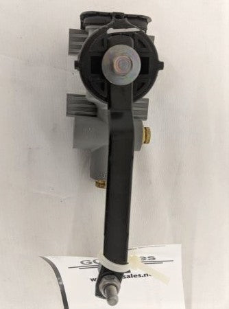 Used Hadley P3 Cab Height Control Valve - P/N: A18-69318-000 (6567394771030)