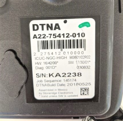 Freightliner km/hr 6-Gauge Instrument Cluster - P/N  A22-75412-010 (4378509738070)