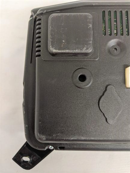 Freightliner km/hr 6-Gauge Instrument Cluster - P/N  A22-75412-010 (4378509738070)