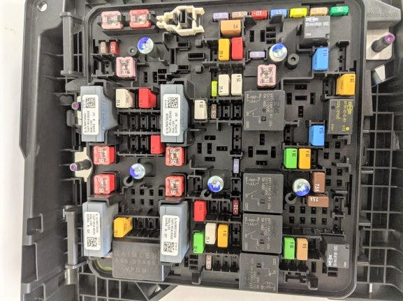 Freightliner 12 V Power Distribution Module - P/N: A06-95486-001 (6591608225878)