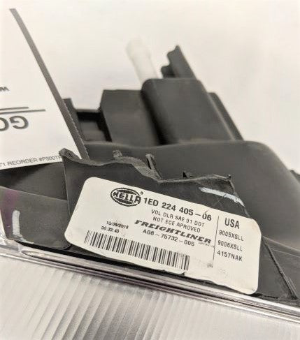 *Parts Only Broken Bracket Set of 2* FLN M2 RH Headlamps - P/N: A06-75732-004 (6601746874454)
