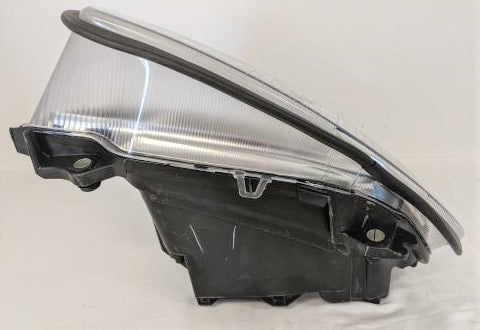 *Broken Mounting Tabs* Freightliner M2 LH Headlamp - P/N  A06-75732-004 (6602447355990)