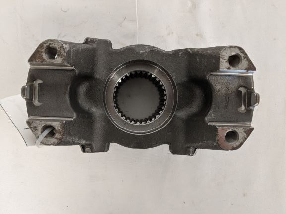 Freightliner RPL25 Pinion Shaft End Yoke - P/N: 6813526944 (6665107013718)