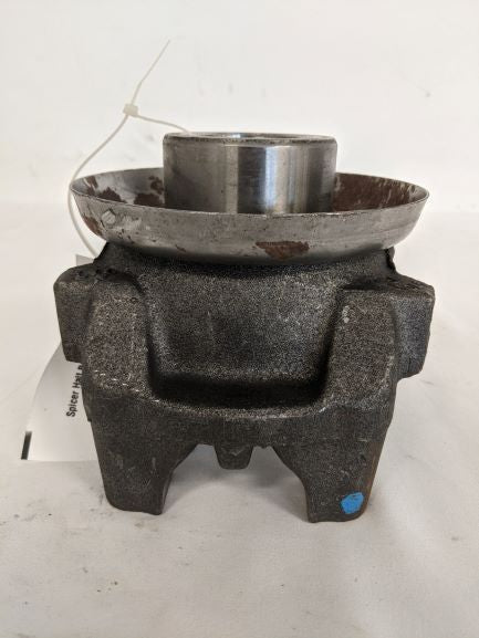 Spicer Half Round End Yoke - P/N: 170-4-641-1 (6665153085526)