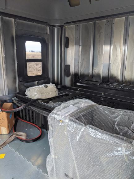 Used Columbia/Colonado Shell w/ Glass 70" Mid Roof (6825457582166)