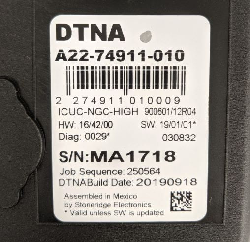 Freightliner Instrument Cluster Assembly km/h - P/N A22-74911-010 (6717165240406)