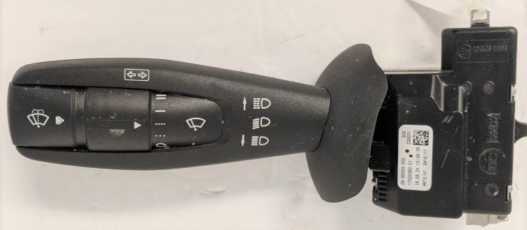 *Parts* Freightliner Turn Signal/Wiper Switch - P/N  06-89334-002 (6712892227670)