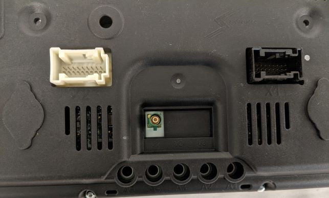 Freightliner Instrument Cluster Speedometer Assembly km/h - P/N A22-74911-011 (6716578201686)