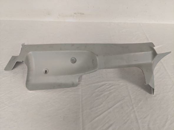 Damaged Freightliner Right Hand Side Cowl Panel - P/N: 18-67630-001 (6774501802070)