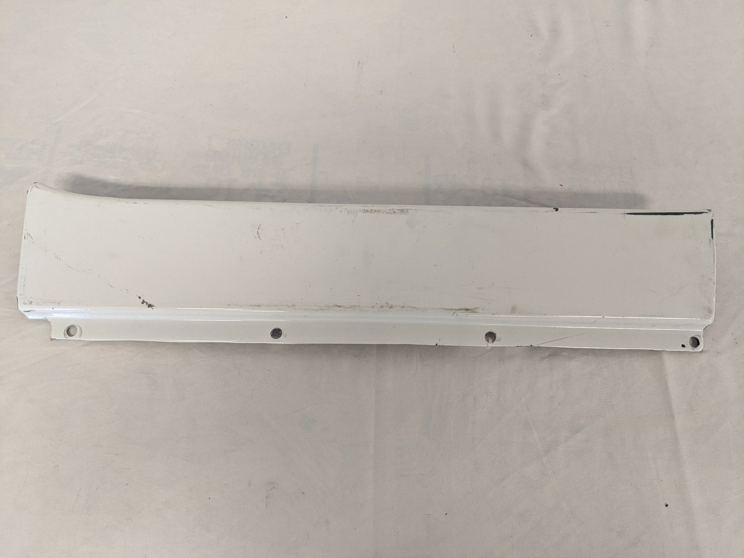 Used Freightliner M2 RH B-Pillar Hinge Cover - P/N: 18-45137-001 (6774738124886)