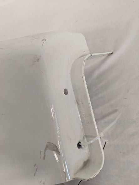 Used Freightliner White LH Front Fender - P/N: 22-60985-002 (6774848880726)