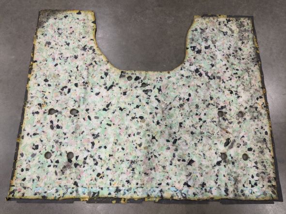 *Ripped* Freightliner Cascadia P4 Day Cab Floor Covering - P/N: W18-00892-012 (8105758458172)