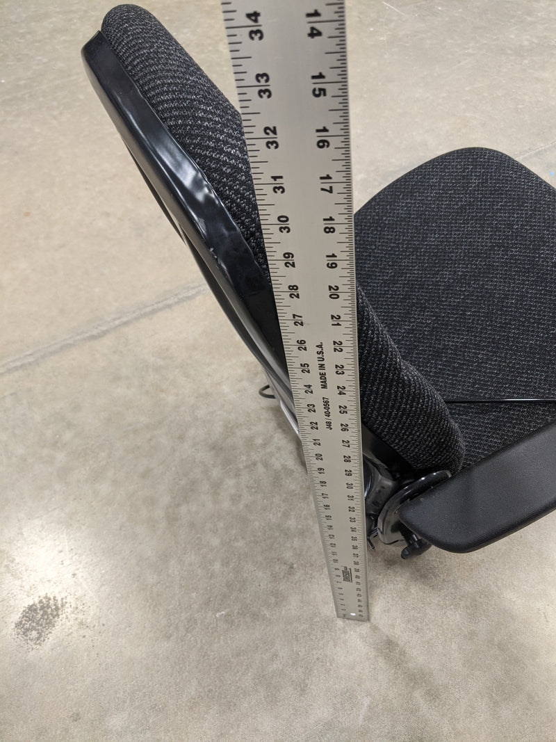 Freightliner Air Ride Black Driver Seat - P/N: C27-00026-127 (8252545827132)