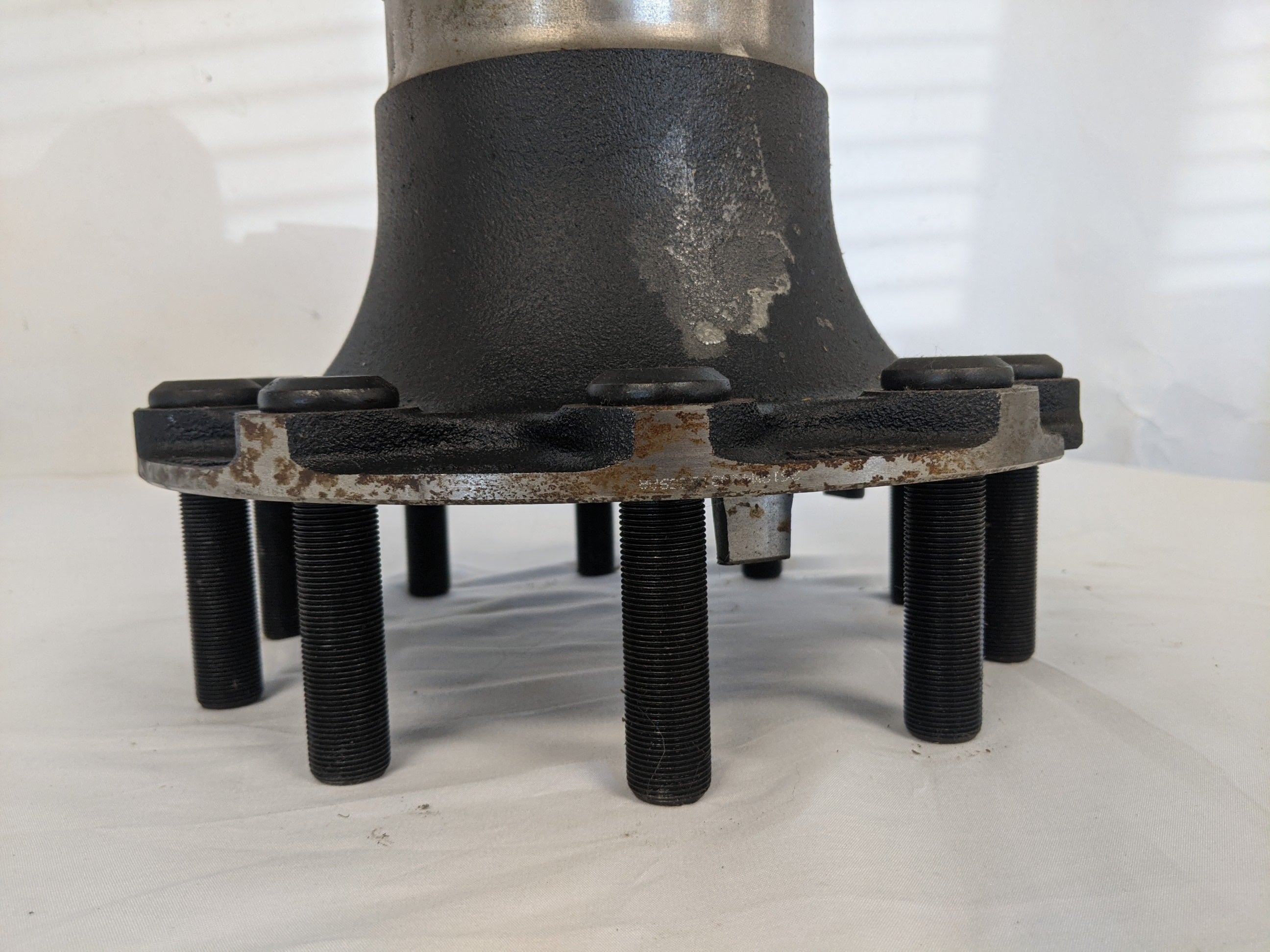 Used ConMet 10-Lug Front Steer Axle Hub w/ 3.92" Studs - P/N: 10032999 (8264278638908)