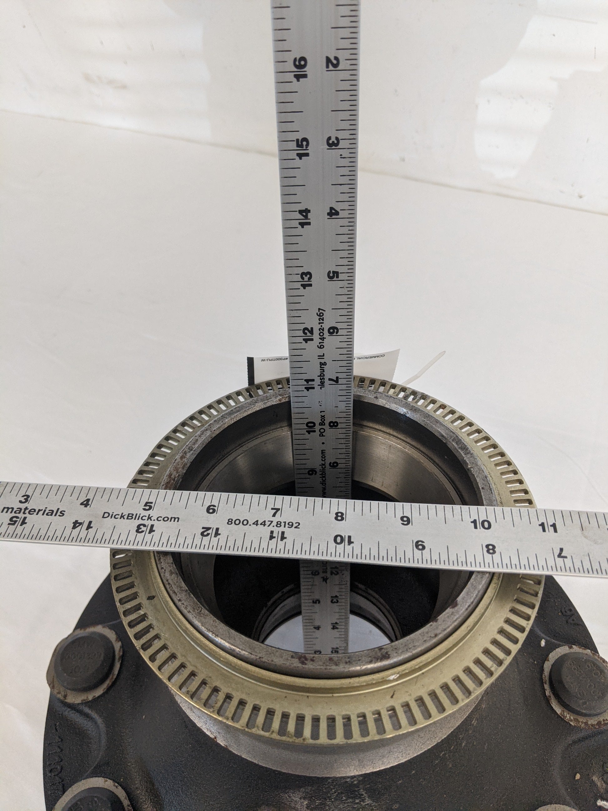 Used ConMet 10-Lug Front Steer Axle Hub w/ 3.92