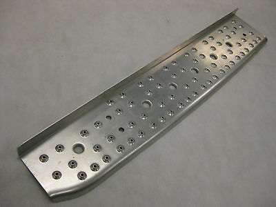 Freightliner Tread Plate Panel - P/N: 18-40471-001 (3939533783126)