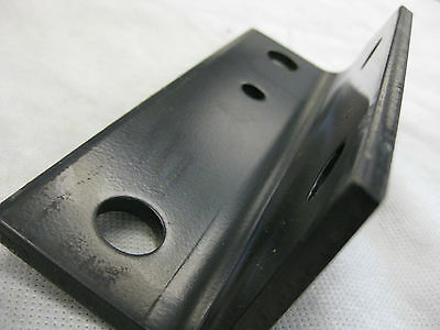 Freightliner 7.625" Outbd. Treadplate Bracket PN: 22-34353-000 (3939560947798)